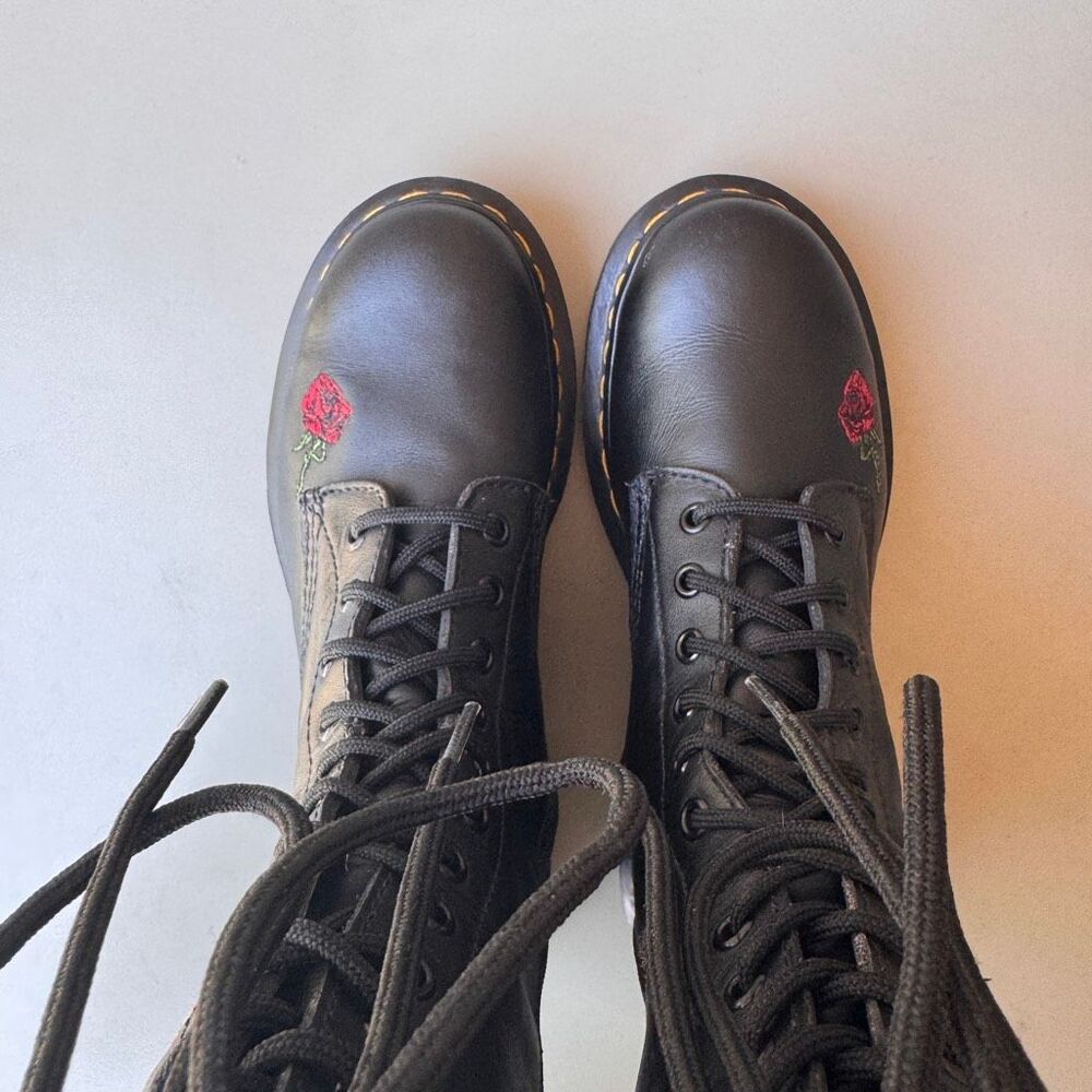 Dr Martens 1914 Vonda 14 Eye Lace Up Tall Boots Black Red Rose Womens 7US/38EU - Picture 5 of 16